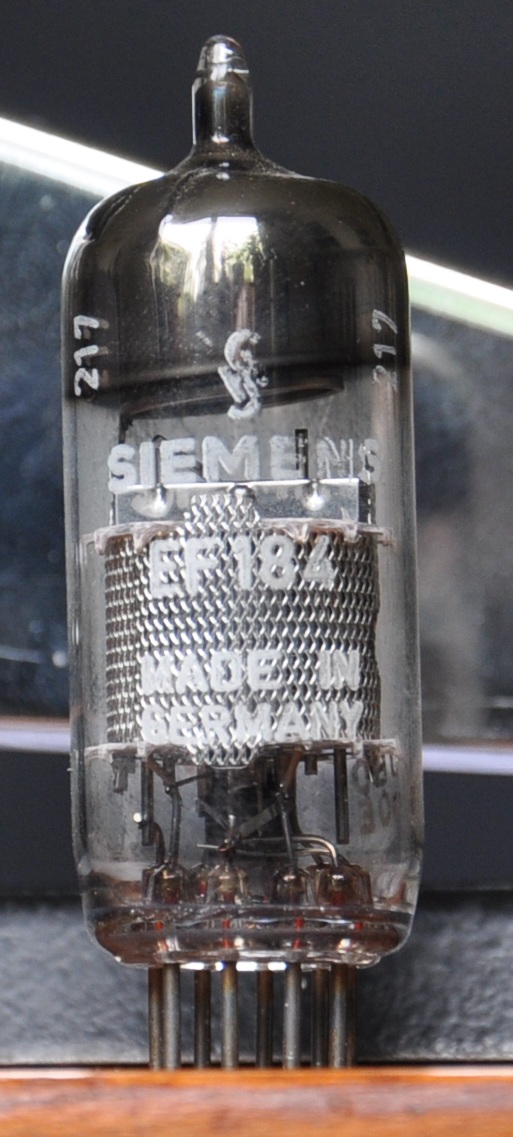 EF 184