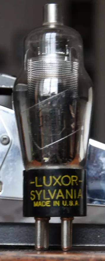 Pentode 1B4E