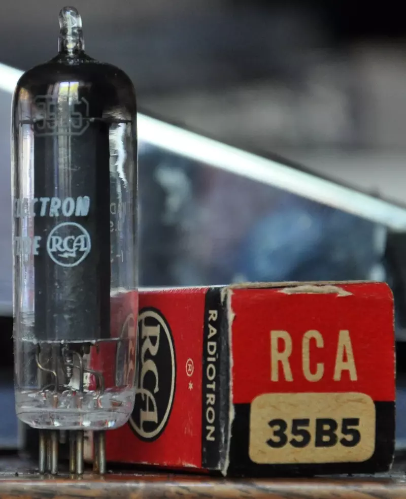Power pentode 35B5