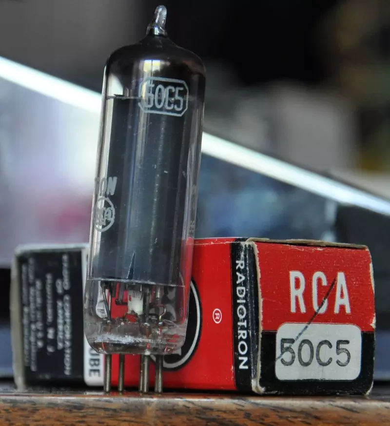 Power pentode 50C5