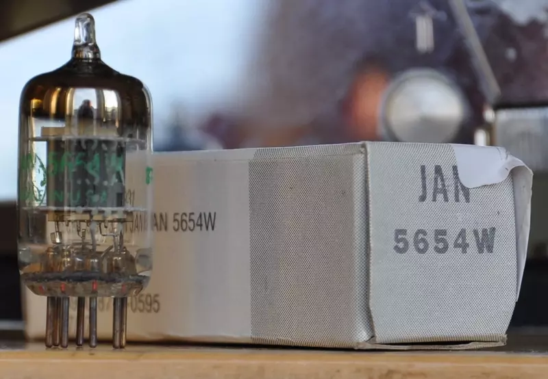 Pentode 5654W