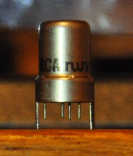 Triode 7586