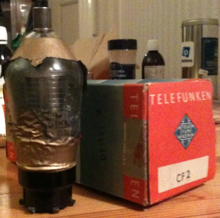 Pentode CF 2