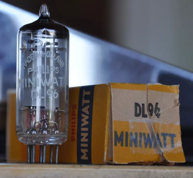 Power Pentode DL 96