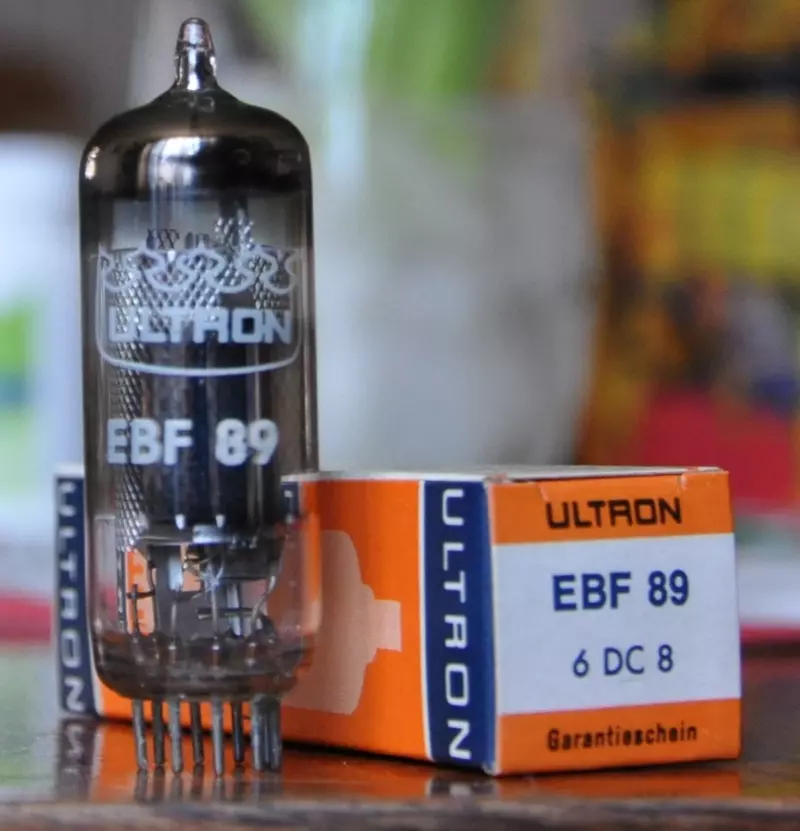 Pentode Double diode EBF 89
