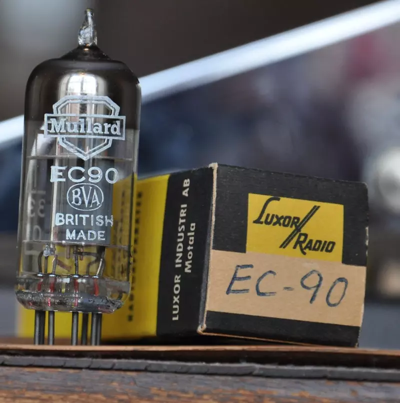 Triode EC 90