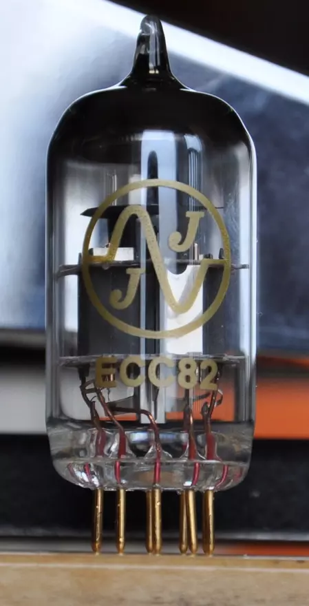 Double Triode ECC 82
