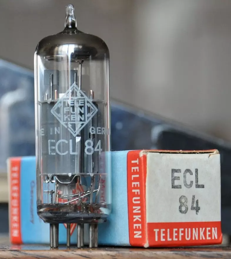 Triode Power pentode ECL 84