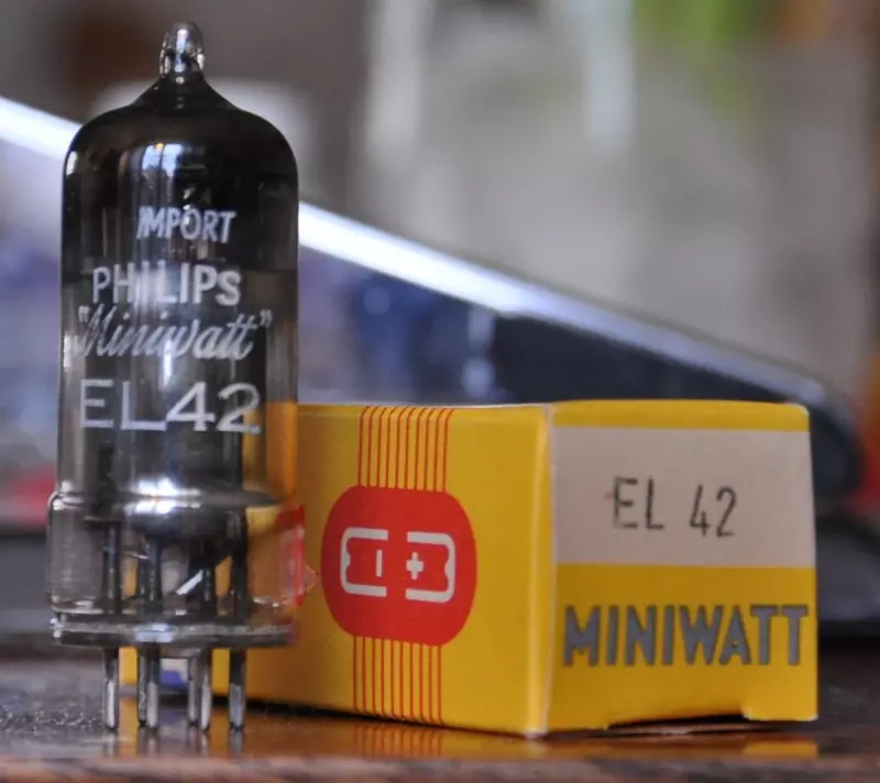 Power pentode EL 42