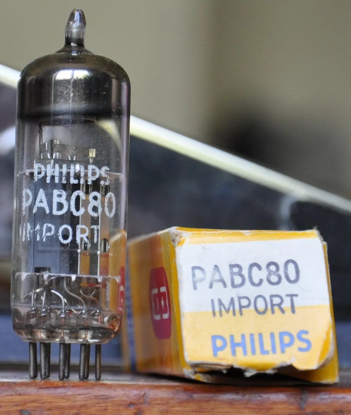 Diode Double diode Triode PABC 80