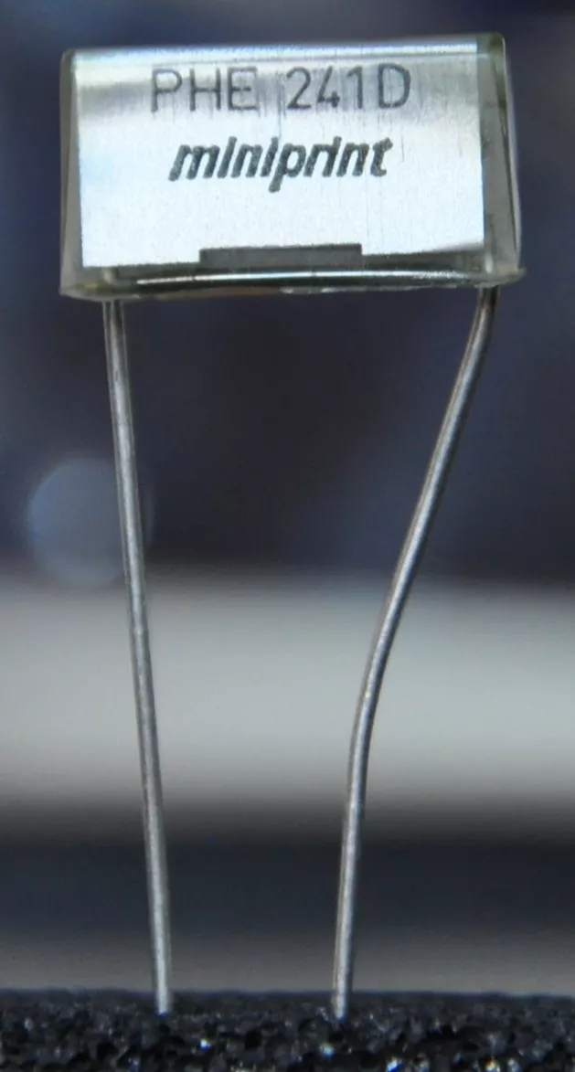 Standing 0.1uF 100VDC PHE241D01 PHE241D 0.1uF