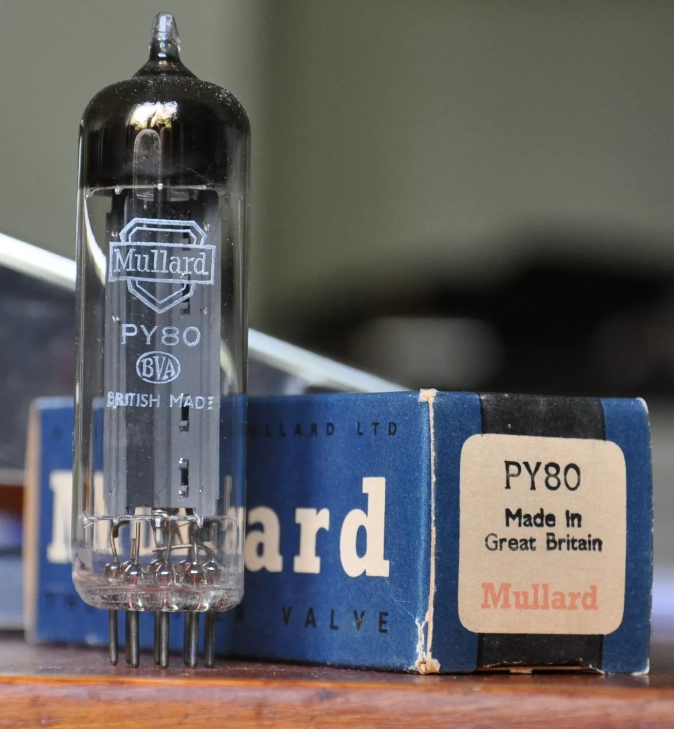 High voltage diode PY 80